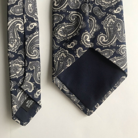 Chaps Ralph Lauren Tie Navy Silver Paisley Print - Picture 4 of 6